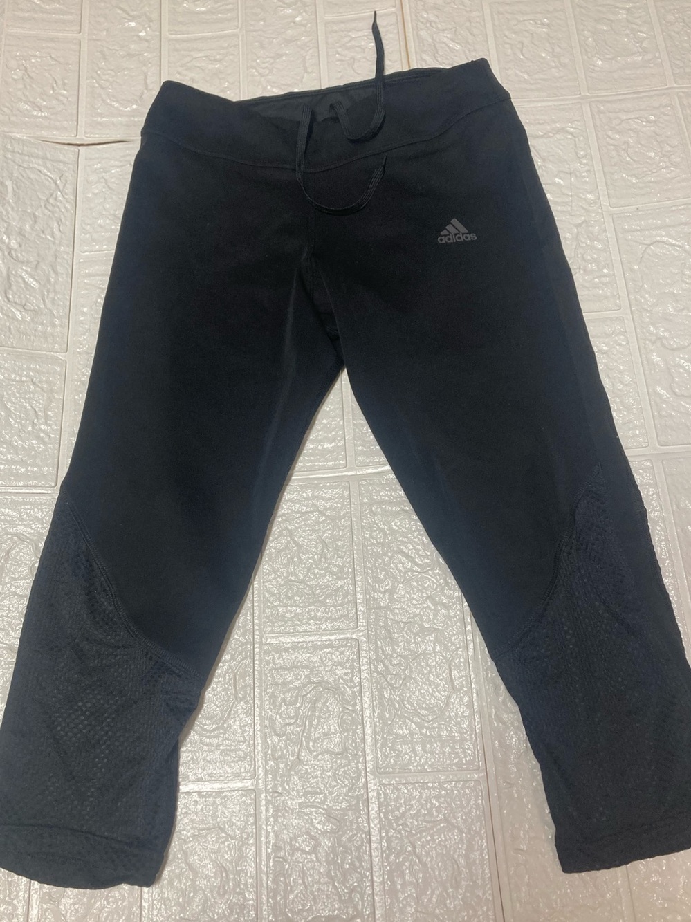 adidas Black Girls' Mesh Panel Capri Leggings running aero ready